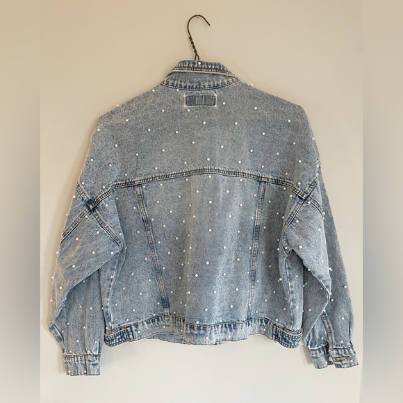 Blank NYC Pearl Studded Light Blue Denim Jacket - Picture 5 of 6